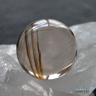 ゴールドルチル-針水晶玉 Q-25-1